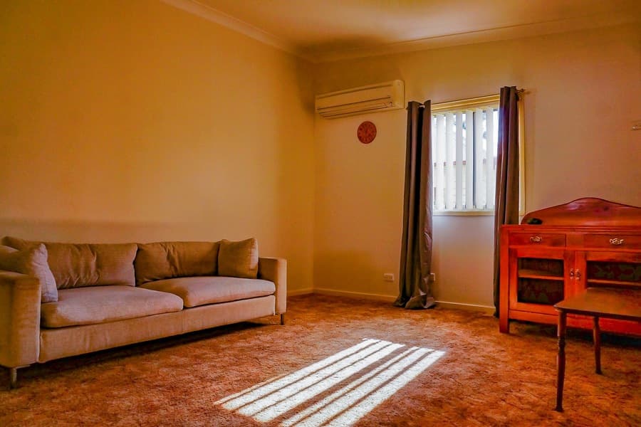 74 Park Street, East Gresford, East Gresford - Thumbnail 4