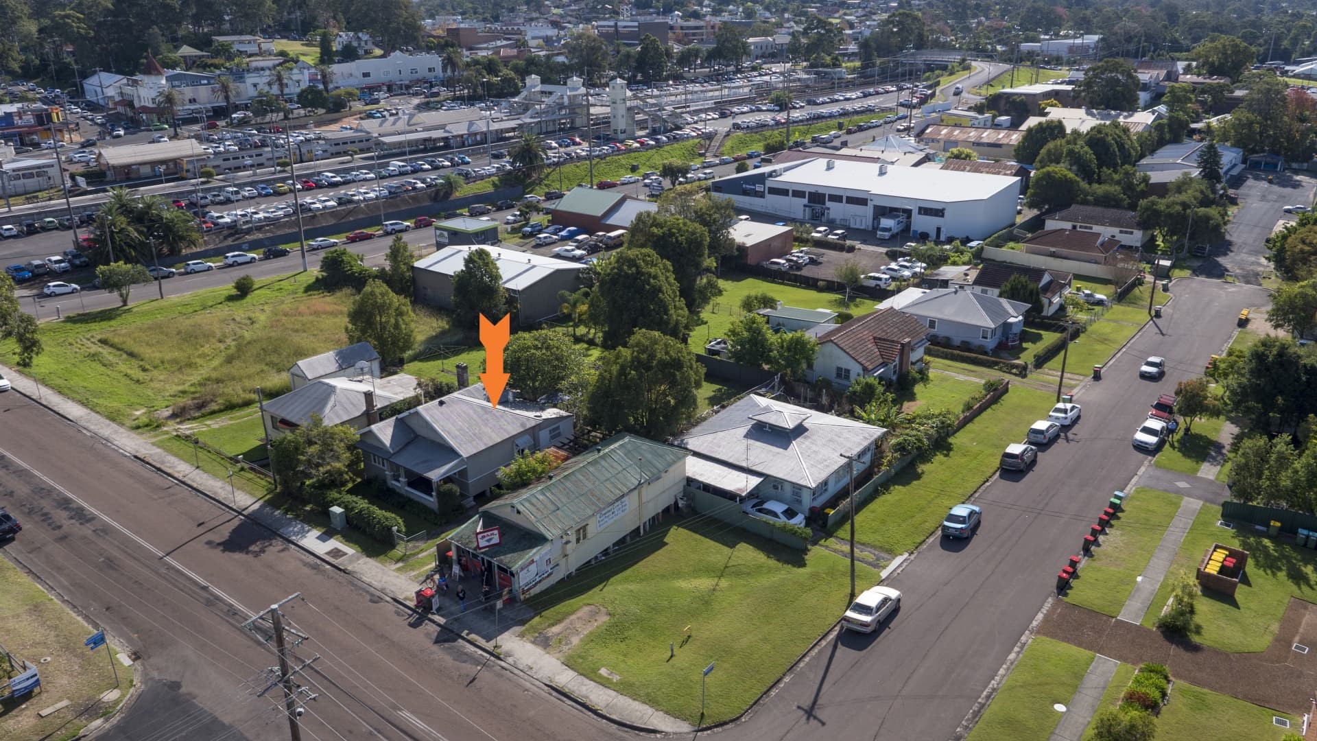 4 Warner Avenue, Wyong, Wyong - Thumbnail 2