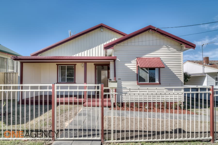 326 Peisley Street, Orange, Orange - Image 1