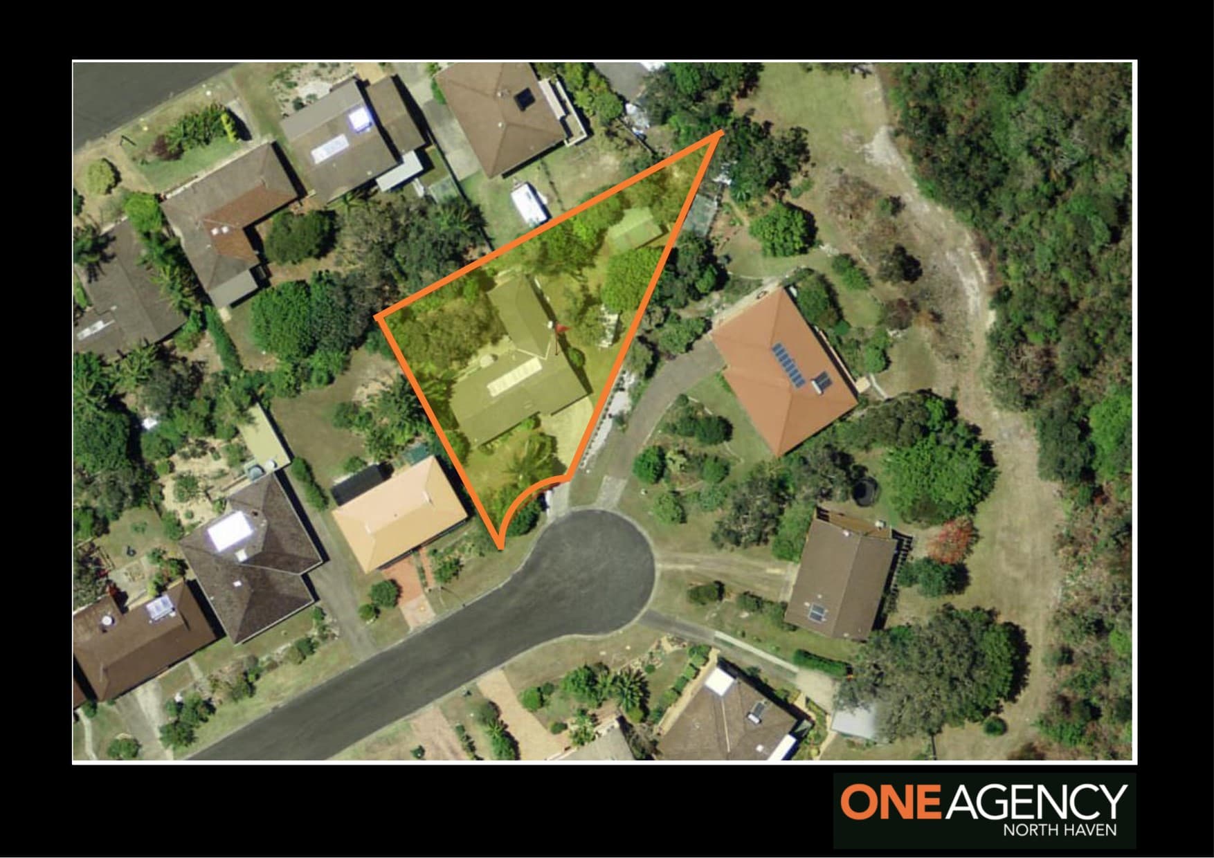 12 Unique Close, Camden Head, Camden Head - Image 1