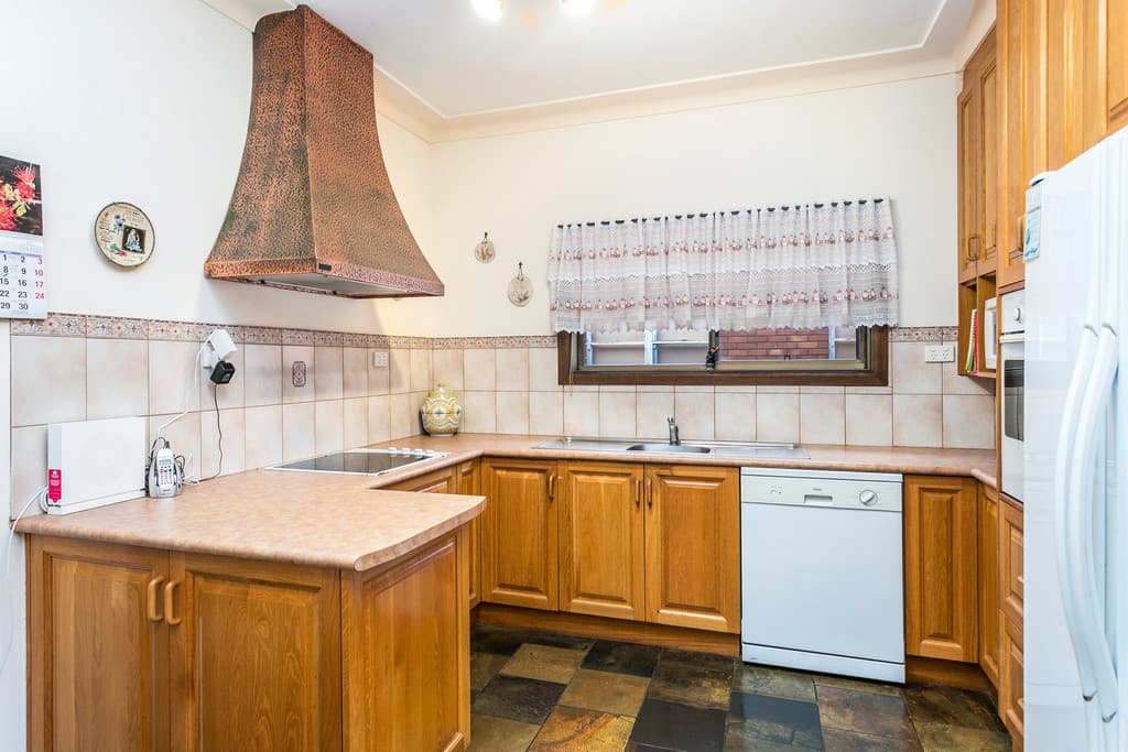 65 Tobruk Avenue, Port Kembla, Port Kembla - Thumbnail 3