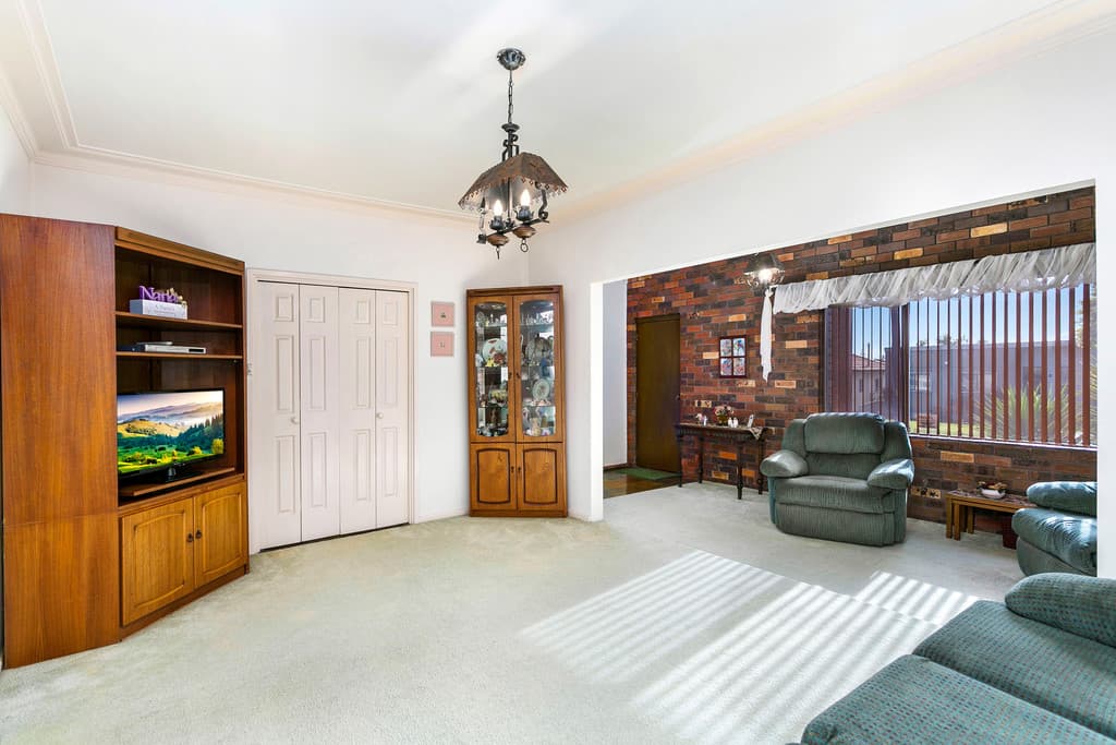65 Tobruk Avenue, Port Kembla, Port Kembla - Thumbnail 4