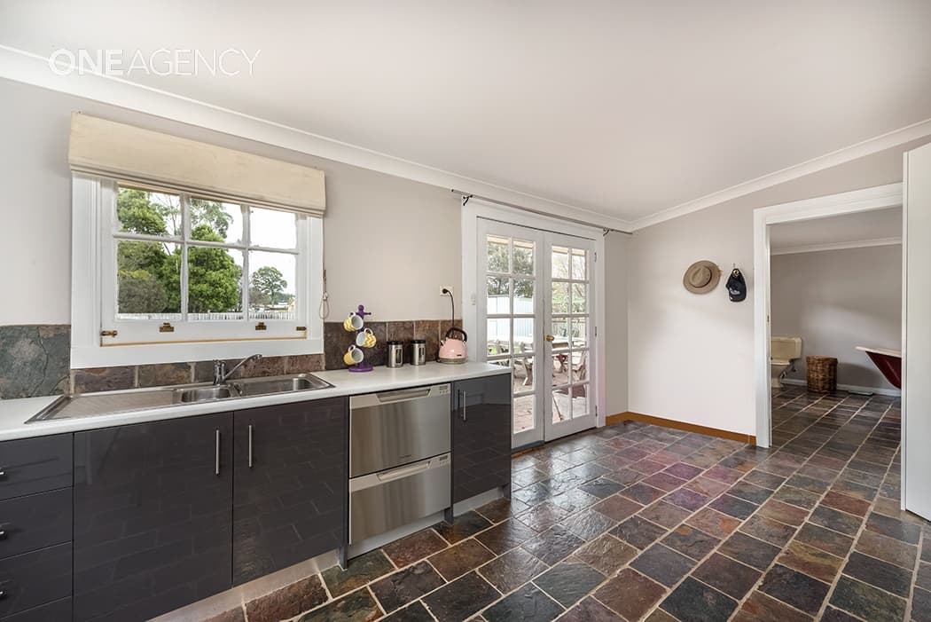 61 Harvey Street, Strahan, Strahan - Thumbnail 3
