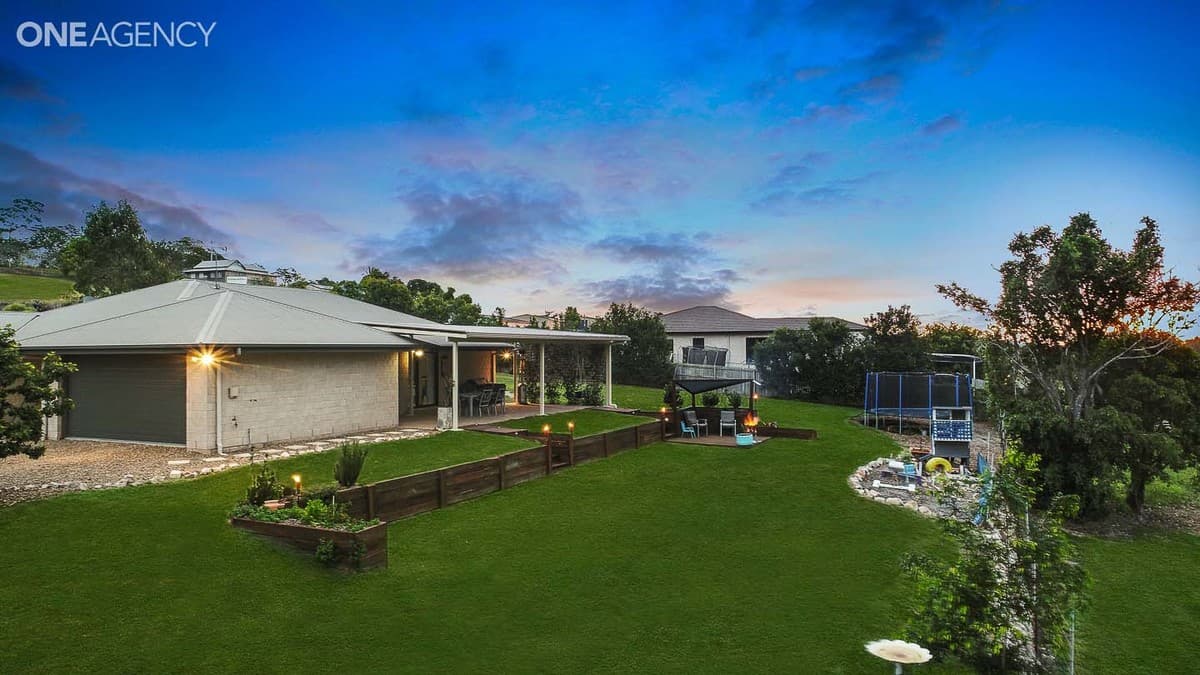 47 Waterview Drive, Dundowran Beach, Dundowran Beach - Image 1