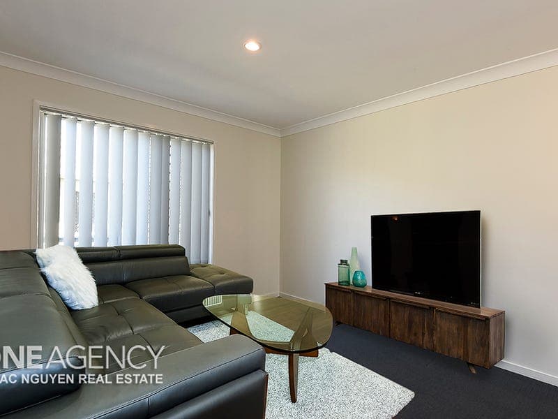 48 Lakes Entrance Drive, Springfield Lakes, Springfield Lakes - Thumbnail 2