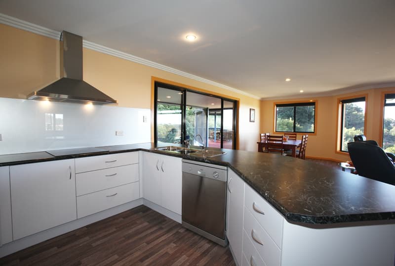13 Remembrance Close, Coffs Harbour, Coffs Harbour - Thumbnail 6