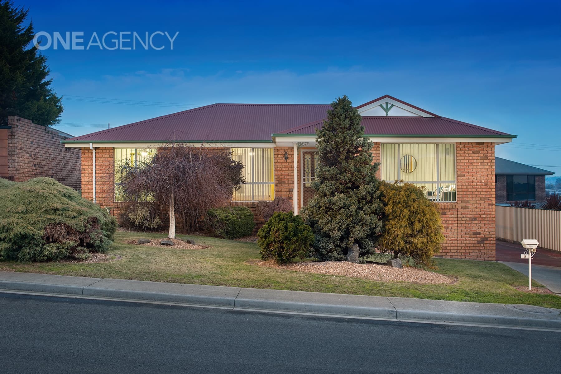 9 Dafnis Drive, Newnham, Newnham - Image 1