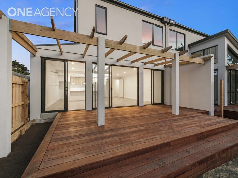 1/10 Overlea Avenue, Rosebud, Rosebud - Thumbnail 8