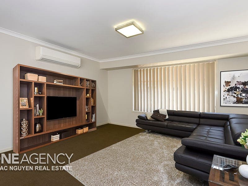 215 Alawoona Street, Redbank Plains, Redbank Plains - Thumbnail 3