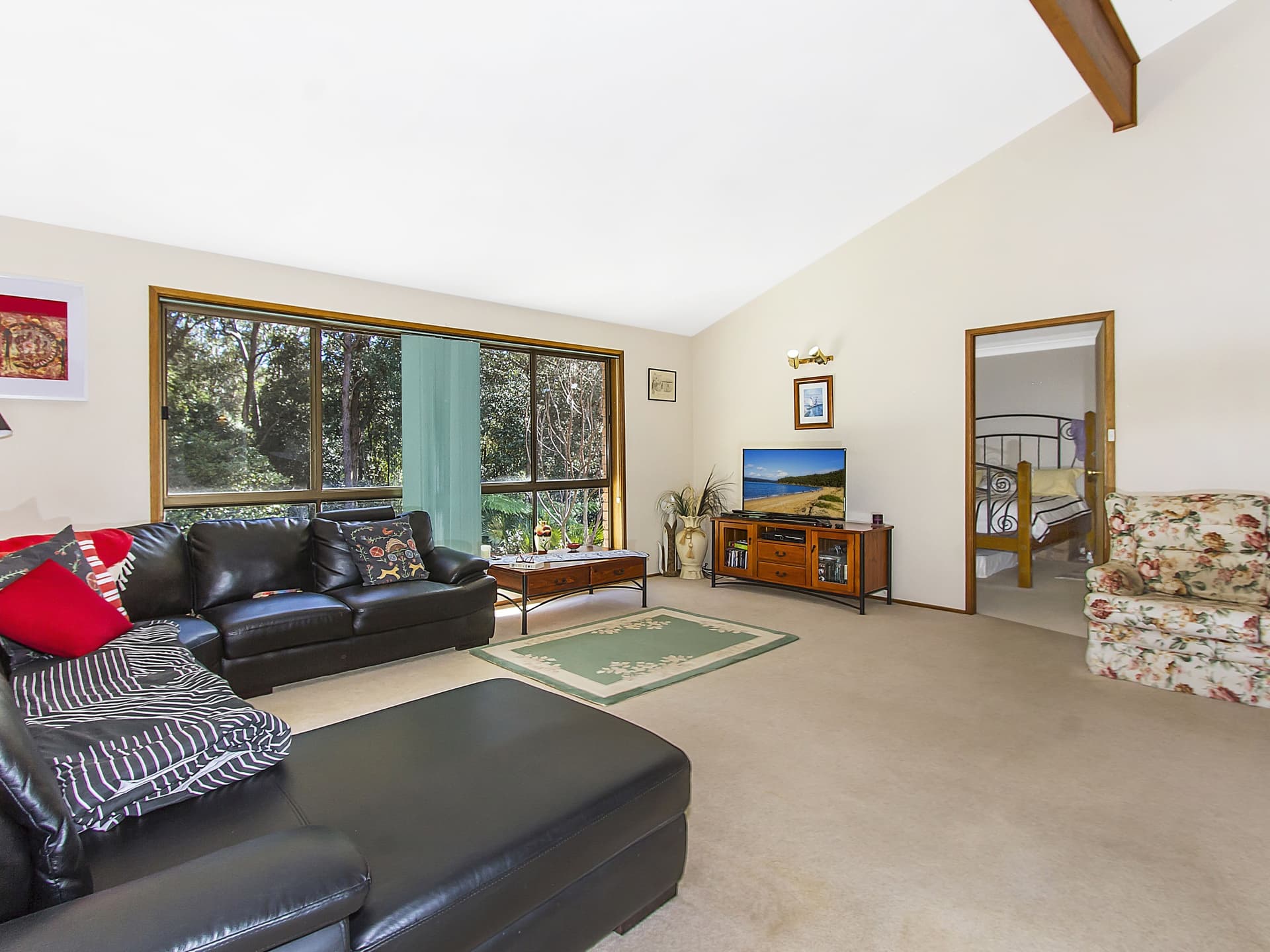 14 Kambala Close, Wyoming, Wyoming - Thumbnail 2