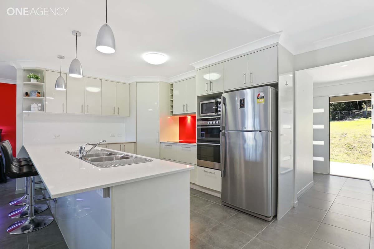 5-7 Parview Drive, Craignish, Craignish - Image 1