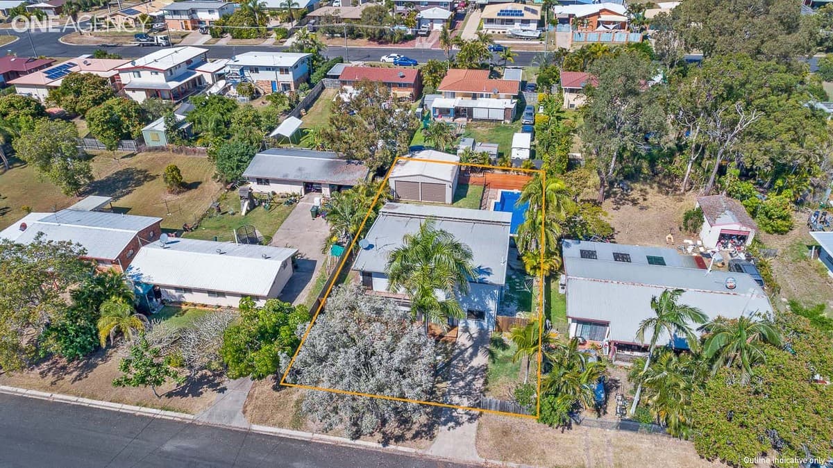 98 Hammond Street, Urangan, Urangan - Image 1