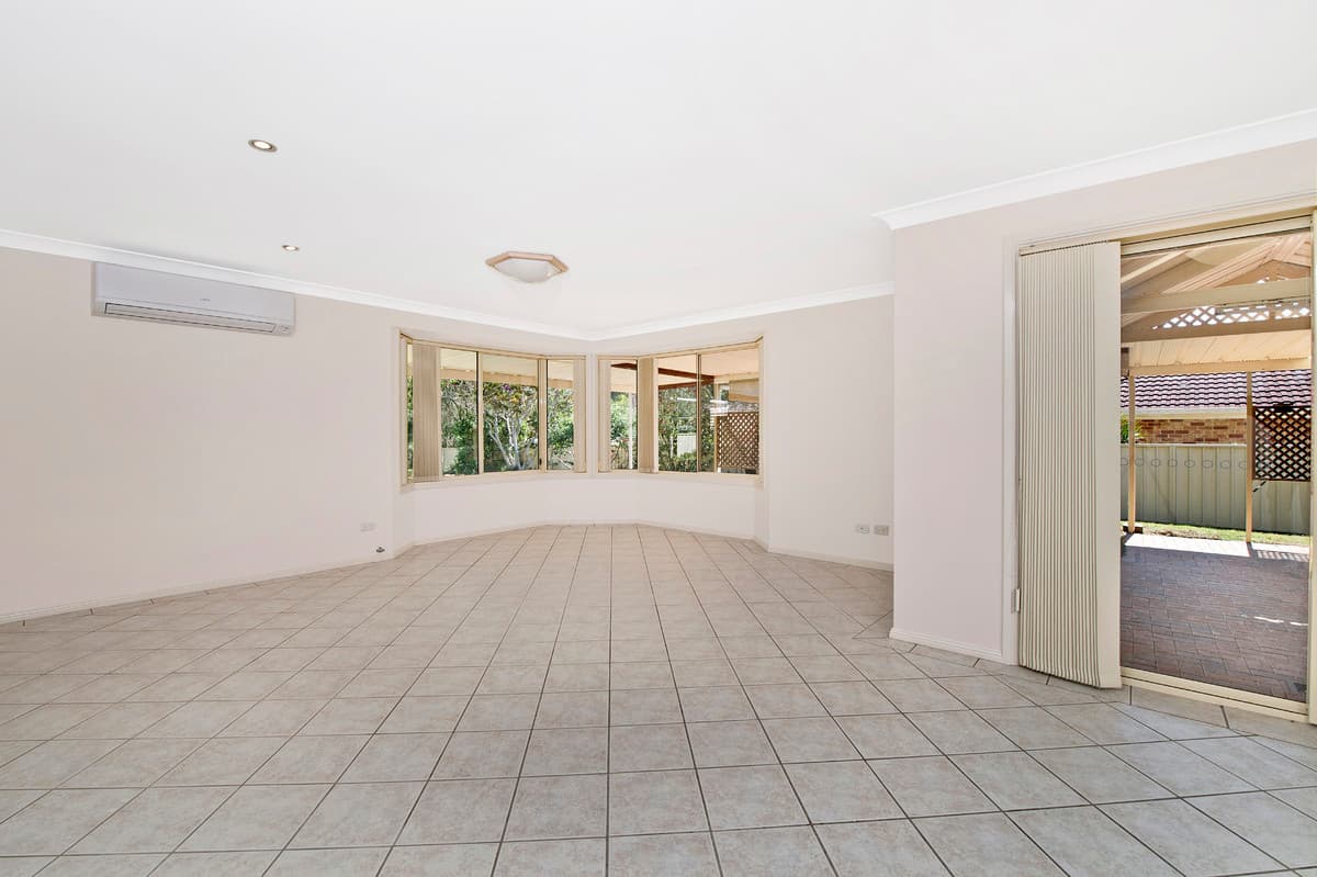 34 Casuarina Drive, Lakewood, Lakewood - Thumbnail 3