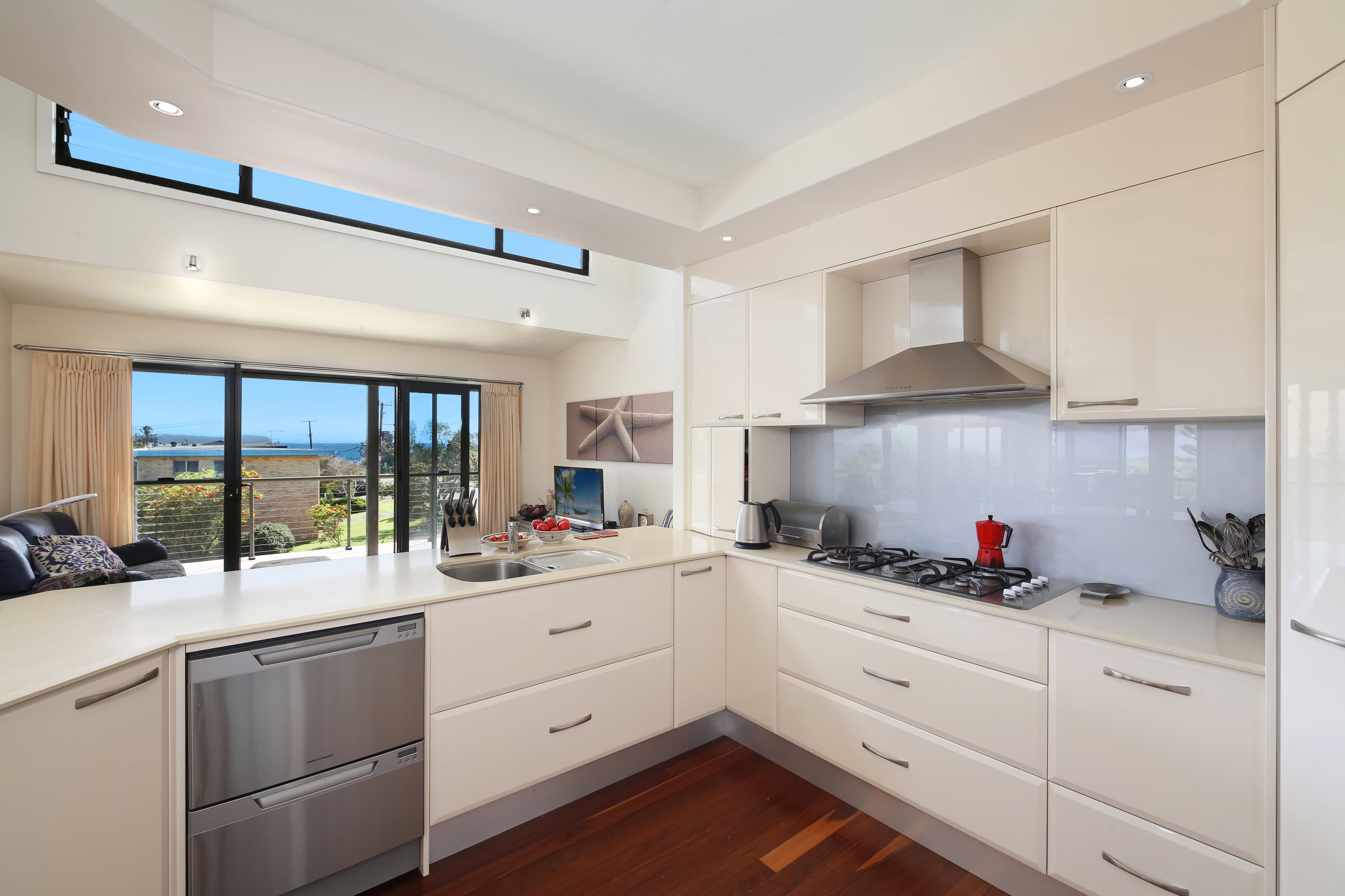 15 Bergalia Crescent, Camden Head, Camden Head - Thumbnail 4