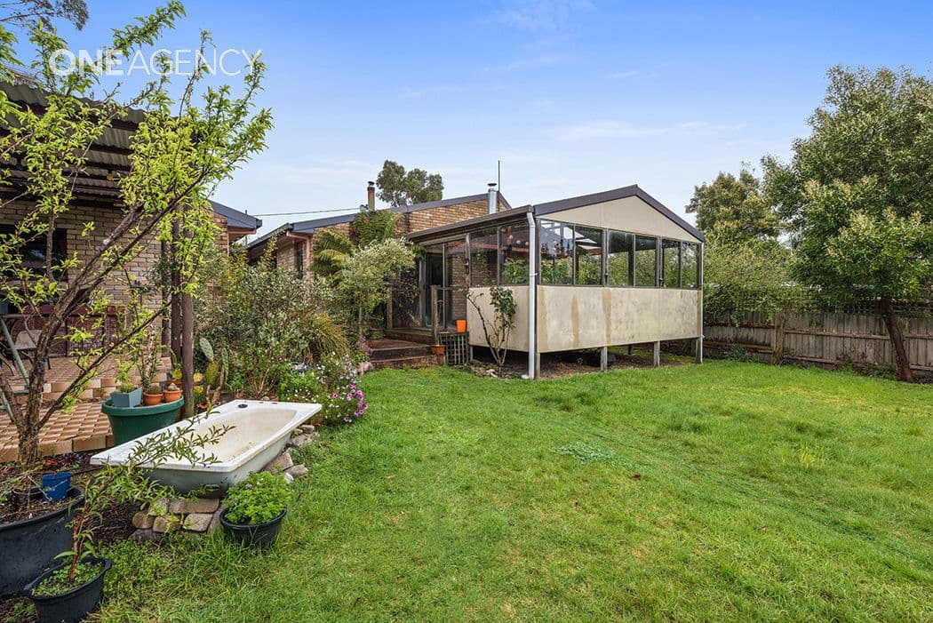 9 Stockdale Avenue, Sisters Beach, Sisters Beach - Thumbnail 4