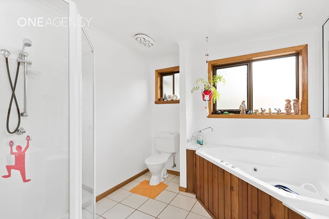 9 Stockdale Avenue, Sisters Beach, Sisters Beach - Thumbnail 7