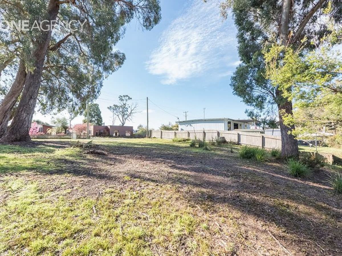 21 Banksia Avenue, Sisters Beach, Sisters Beach - Thumbnail 8