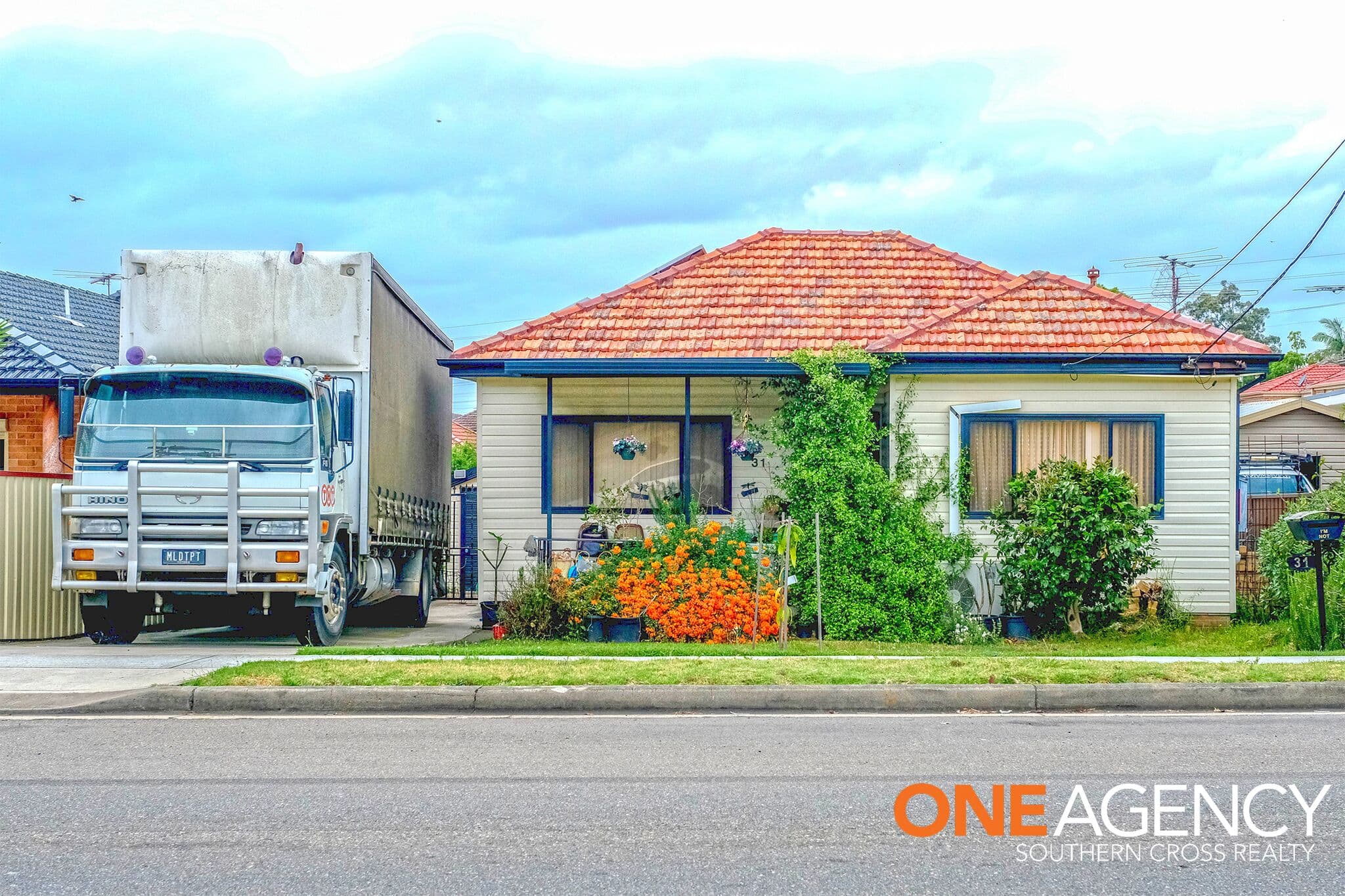 31 Campbell Hill Road, Guildford, Guildford - Image 1