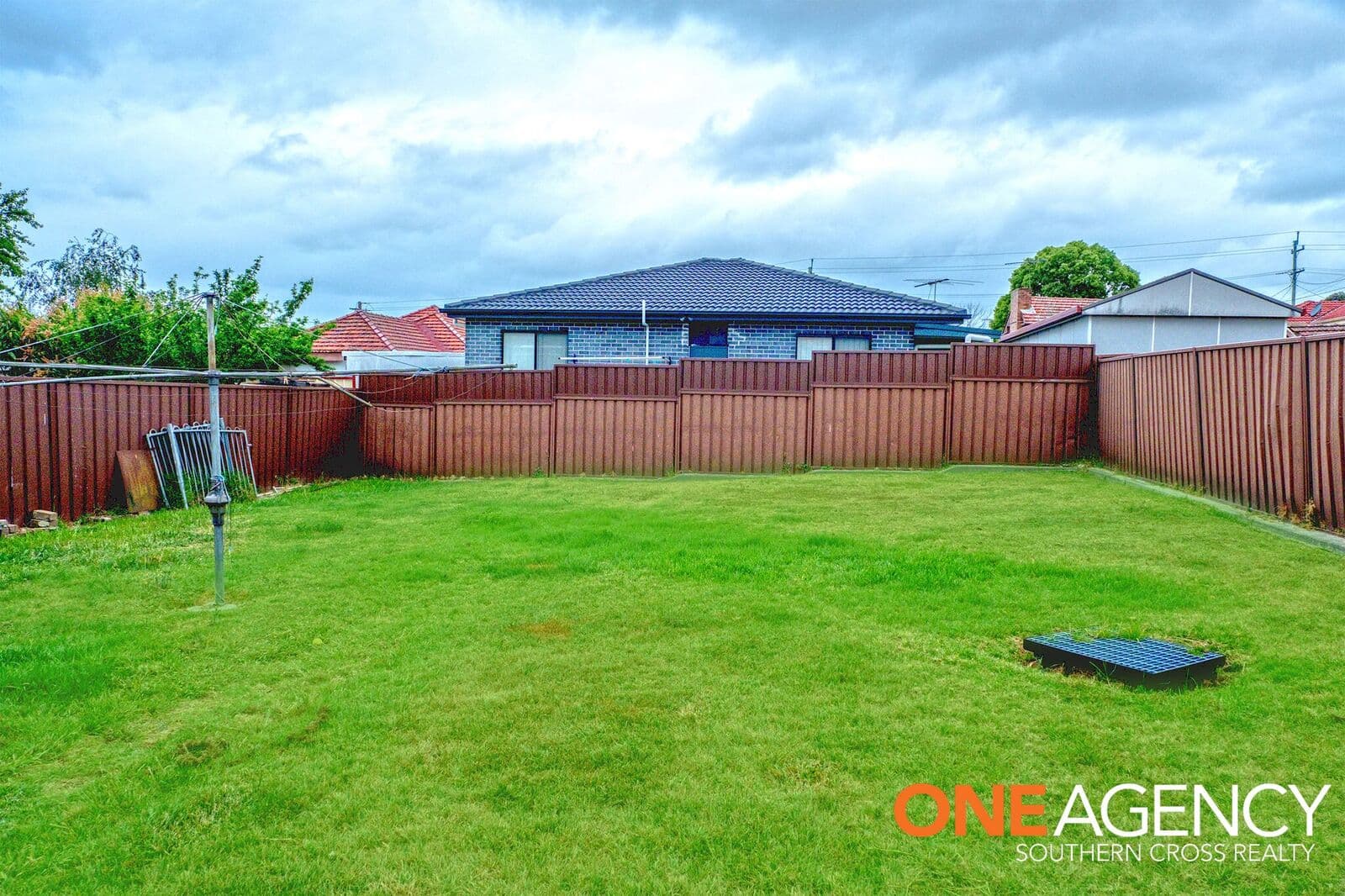 31 Campbell Hill Road, Guildford, Guildford - Thumbnail 5