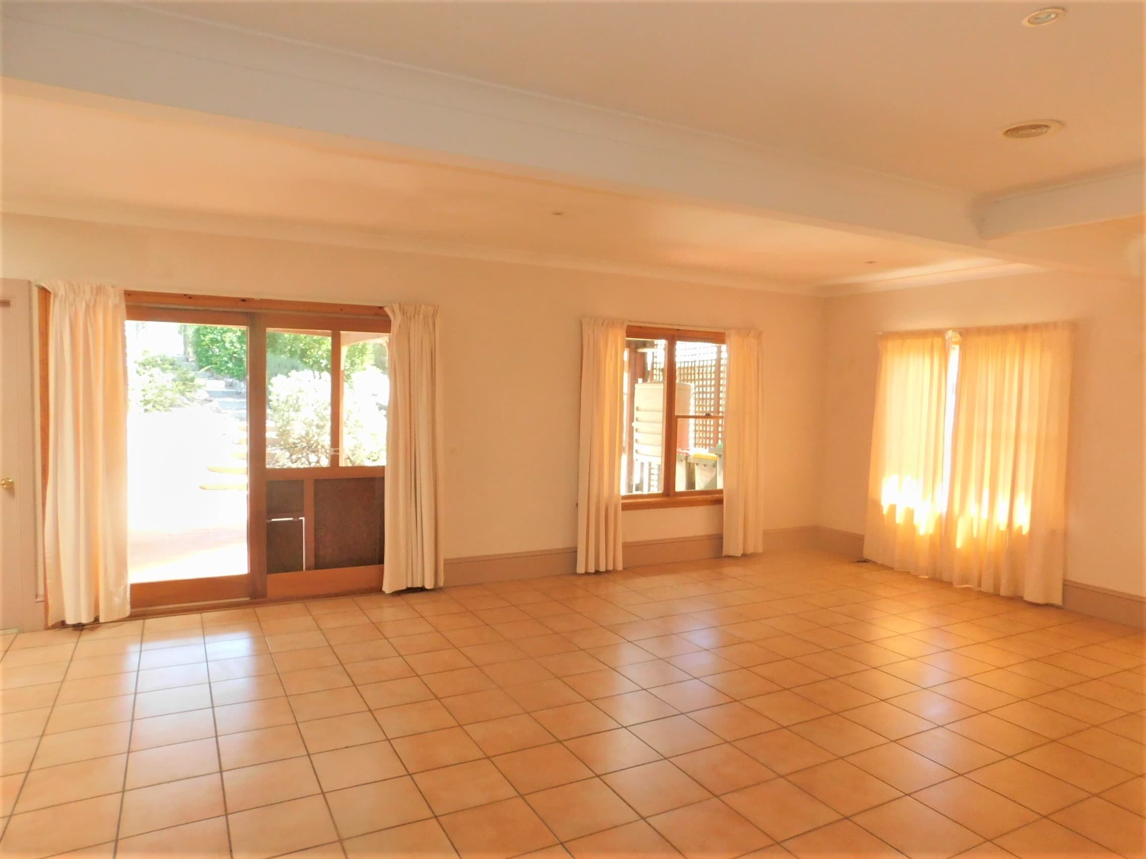14 Cromwell Street, Cooma, Cooma - Thumbnail 7