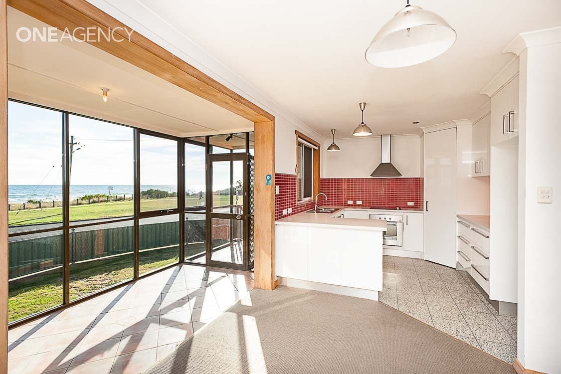 16 Esplanade, Somerset, Somerset - Thumbnail 3