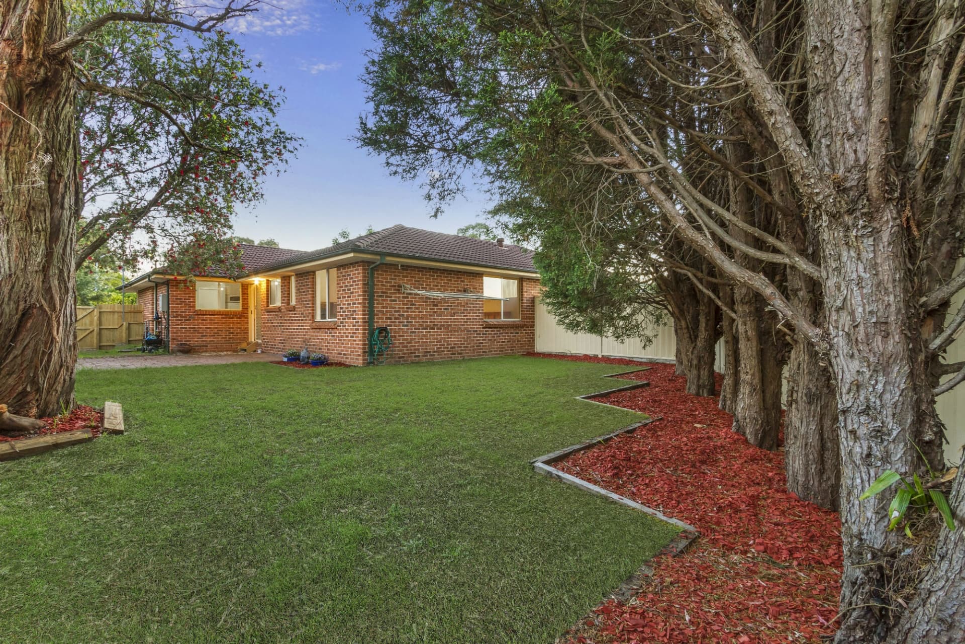 2/2 Pankhurst Place, Kariong, Kariong - Image 1