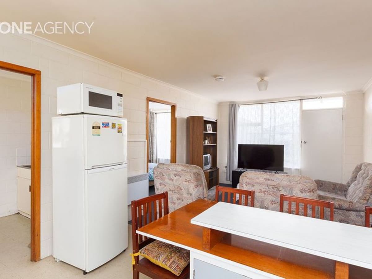 1 & 2/22 Deacon Street, Upper Burnie, Upper Burnie - Thumbnail 3