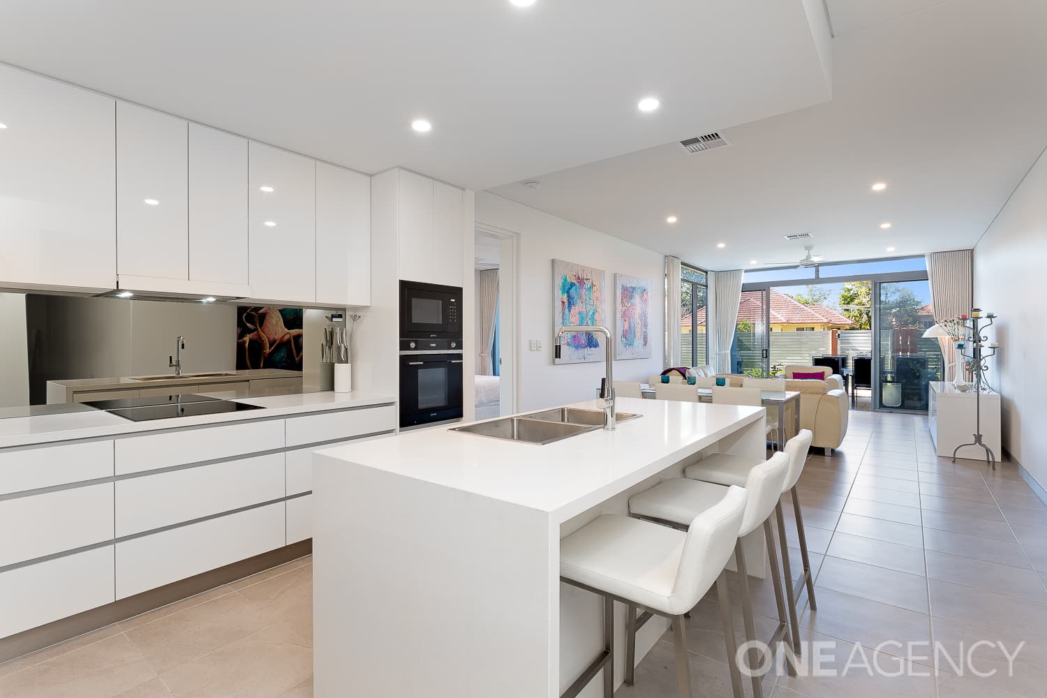 65/113 Landsborough Avenue, Scarborough, Scarborough - Image 1