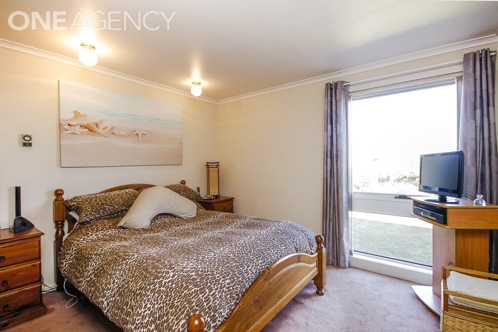 18 Nathan Court, East Devonport, East Devonport - Thumbnail 8