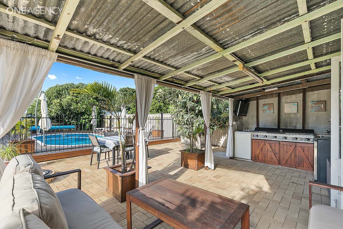 140 Cypress Street, Urangan, Urangan - Thumbnail 2