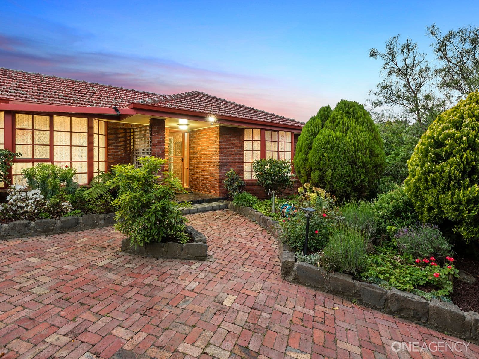 6 Denison Court, Sunbury, Sunbury - Thumbnail 2