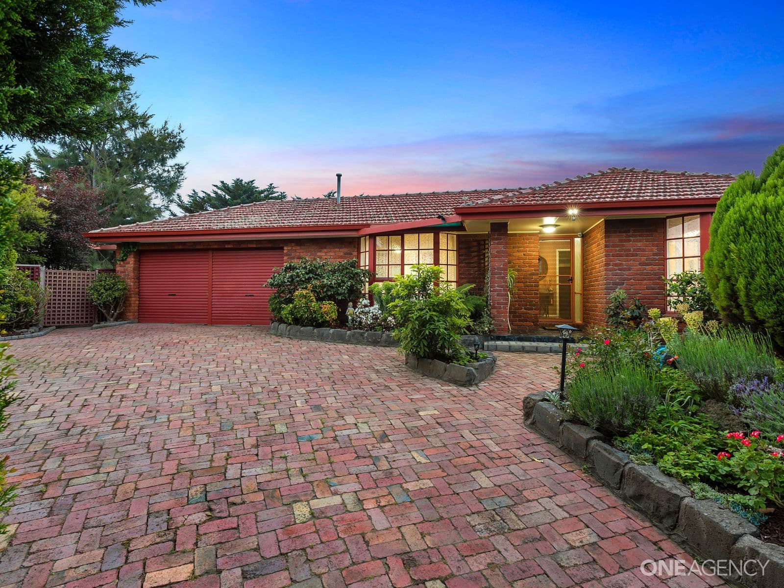 6 Denison Court, Sunbury, Sunbury - Image 1