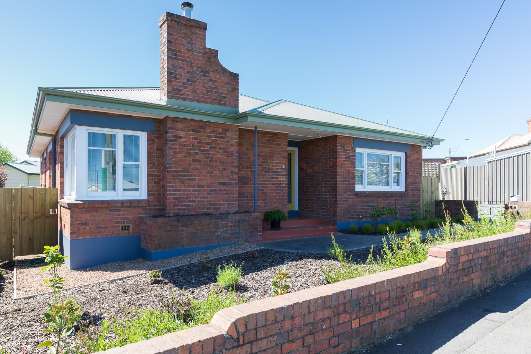2 Tompsons Lane, Newnham, Newnham - Image 1