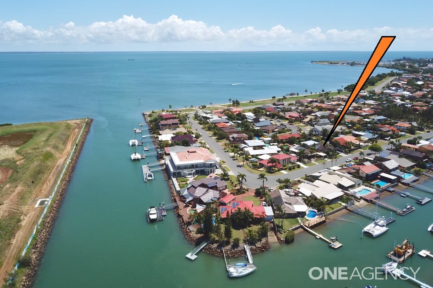 33 Southern Cross Drive, Newport, Newport - Thumbnail 2
