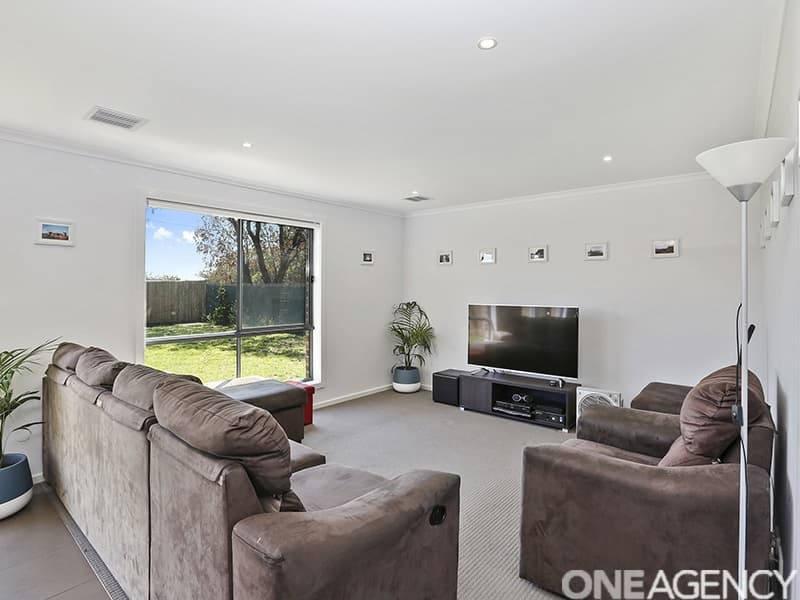 25 Coffee Rock Drive, Leopold, Leopold - Thumbnail 5