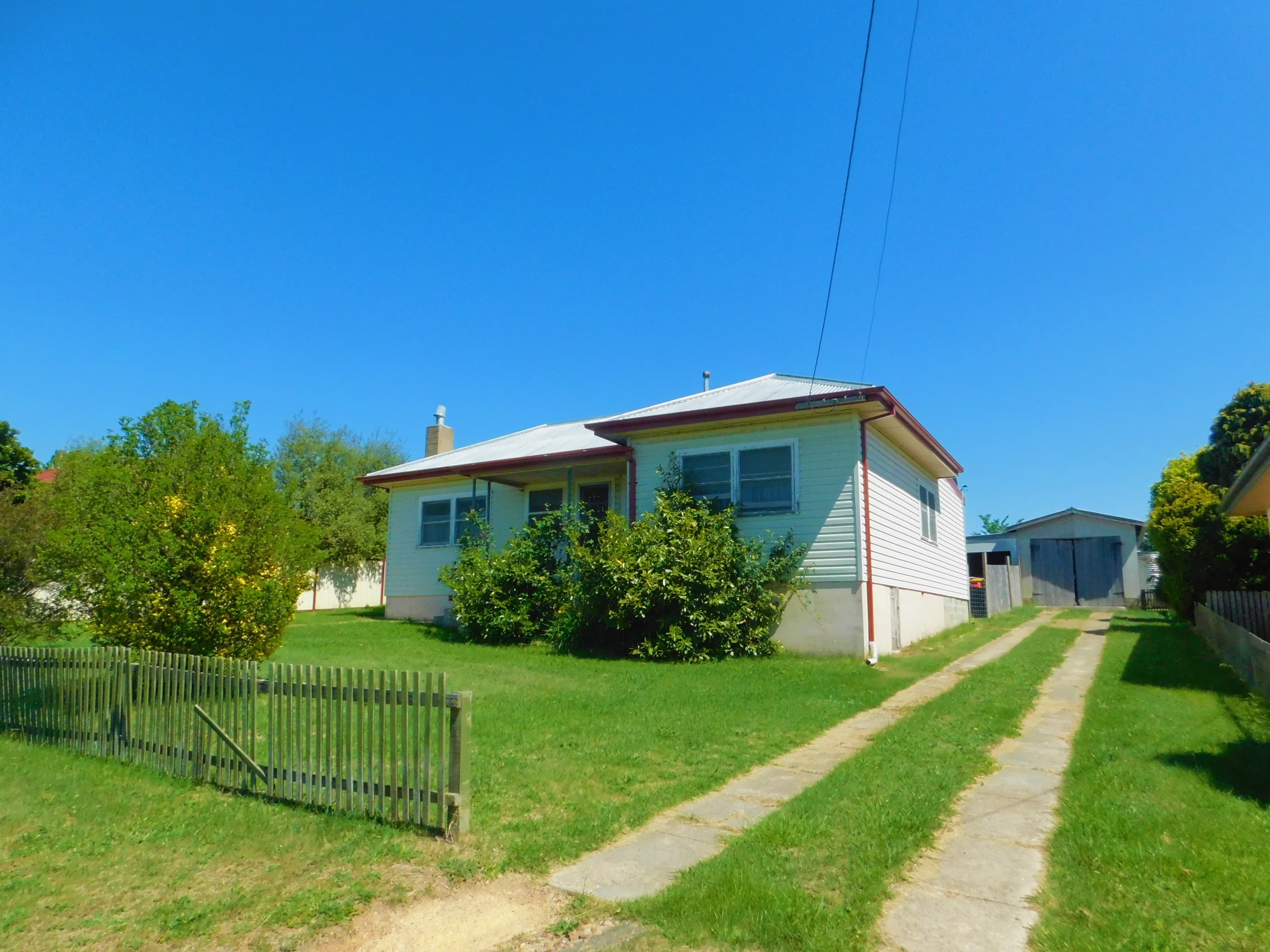 27 Chusan Street, Bombala, Bombala - Thumbnail 4