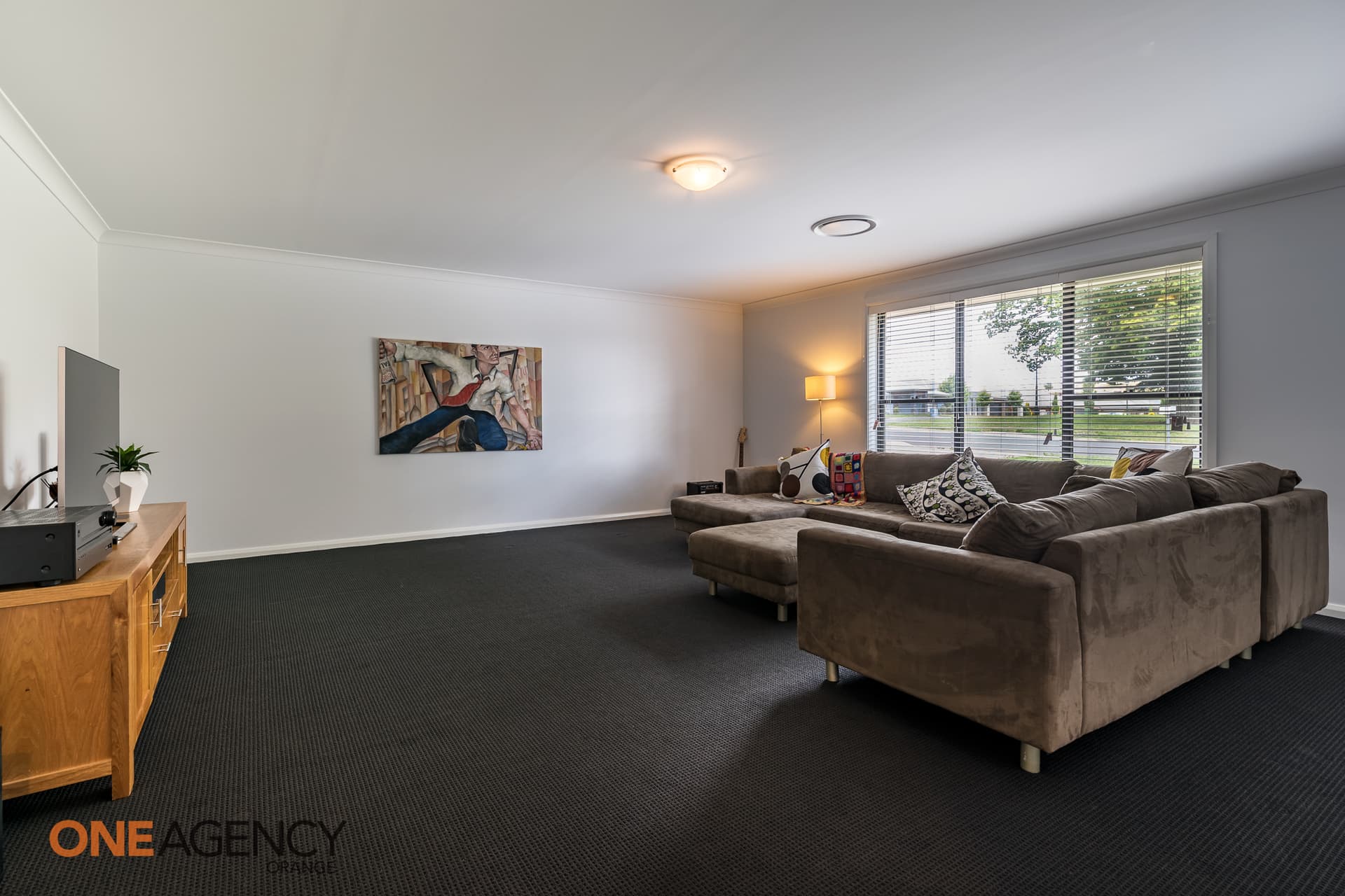 48 Valencia Drive, Orange, Orange - Thumbnail 2