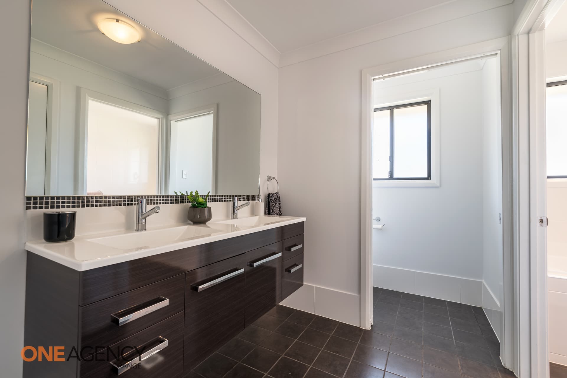 48 Valencia Drive, Orange, Orange - Thumbnail 8
