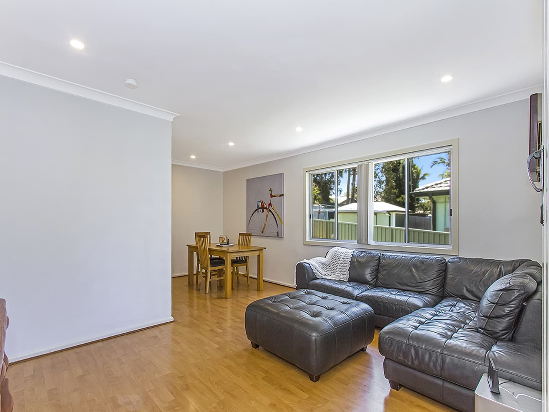 10 Owen Avenue, Wyong, Wyong - Thumbnail 2