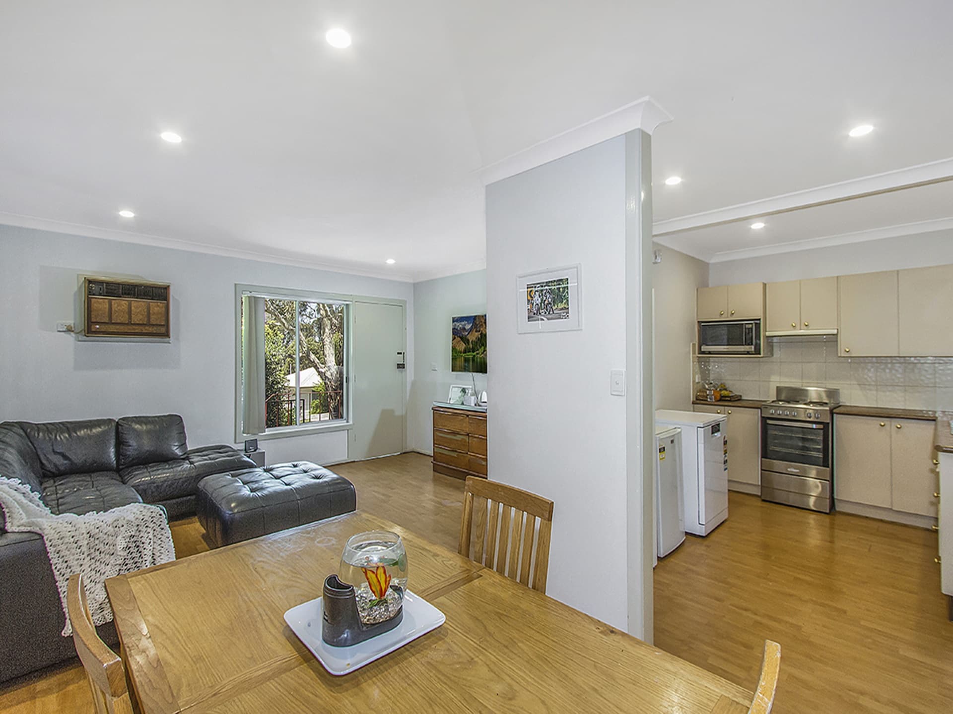 10 Owen Avenue, Wyong, Wyong - Thumbnail 4