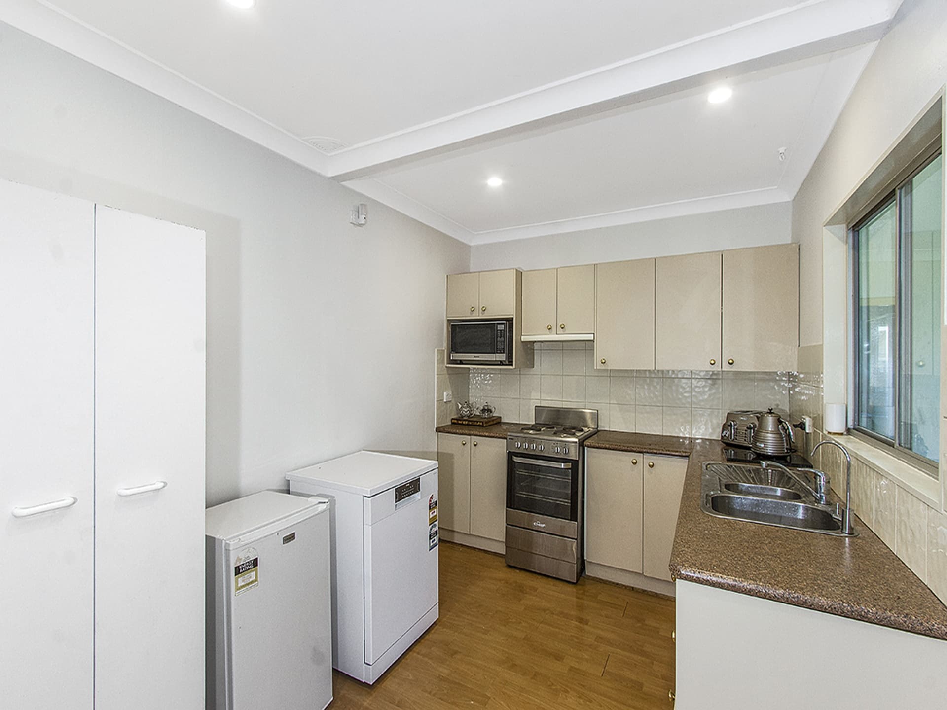 10 Owen Avenue, Wyong, Wyong - Thumbnail 5