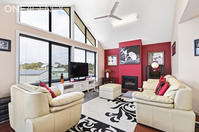 2 Meadowsweet Close, Hawley Beach, Hawley Beach - Thumbnail 3