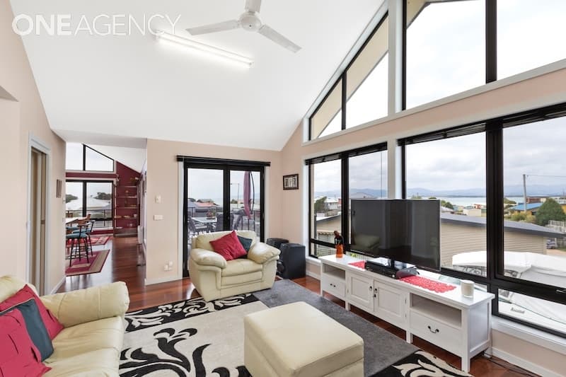 2 Meadowsweet Close, Hawley Beach, Hawley Beach - Thumbnail 4