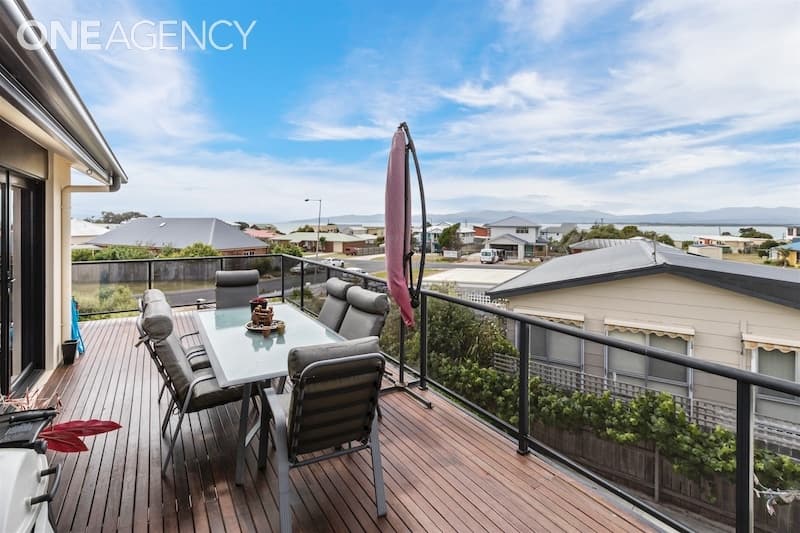 2 Meadowsweet Close, Hawley Beach, Hawley Beach - Thumbnail 7