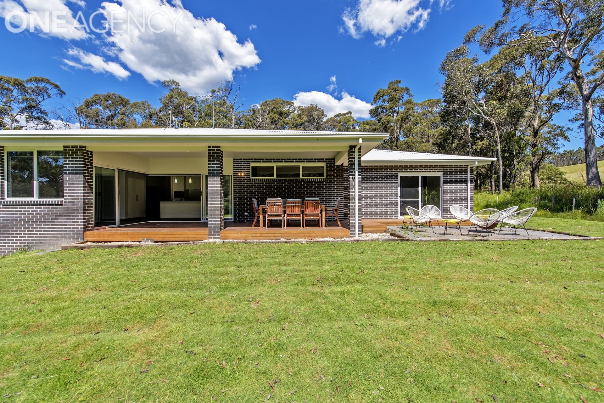 42 Castle Drive, Tarleton, Tarleton - Thumbnail 2