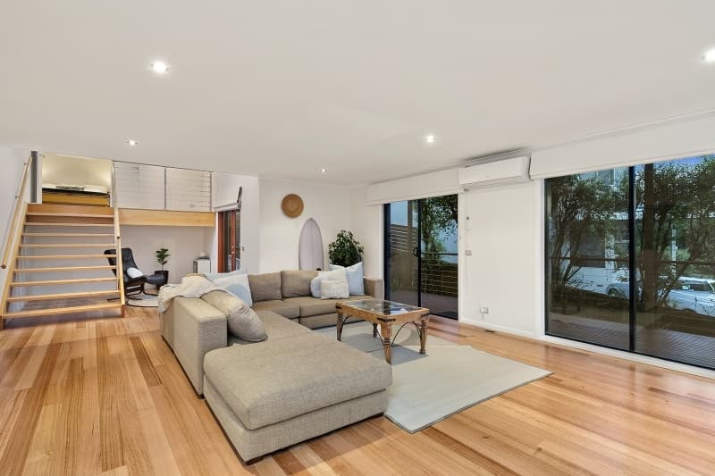 29 Spring Valley Drive, Torquay, Torquay - Thumbnail 3
