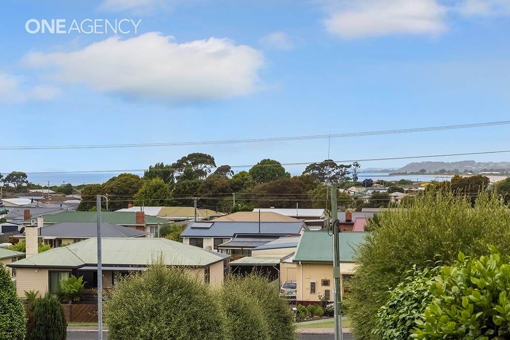 2/58 Clara Street, West Ulverstone, West Ulverstone - Thumbnail 2