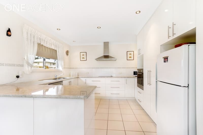 2/4 St Andrews Drive, Devonport, Devonport - Thumbnail 2