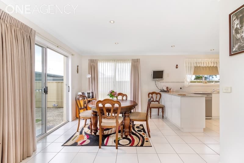 2/4 St Andrews Drive, Devonport, Devonport - Thumbnail 5