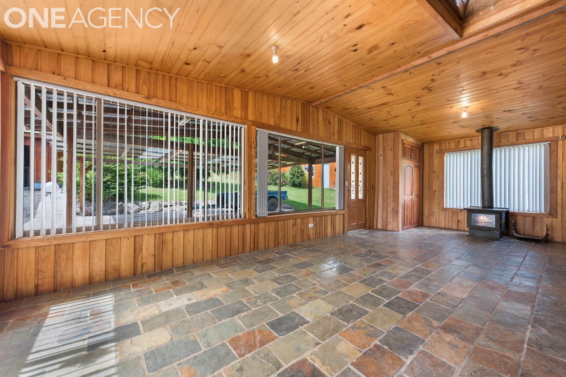 1044 Claude Road, Claude Road, Claude Road - Thumbnail 4